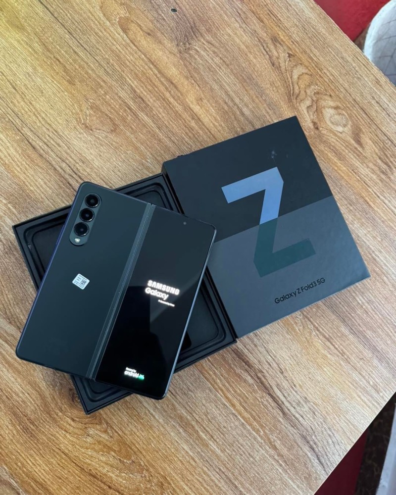 Samsung Galaxy Z Fold 3